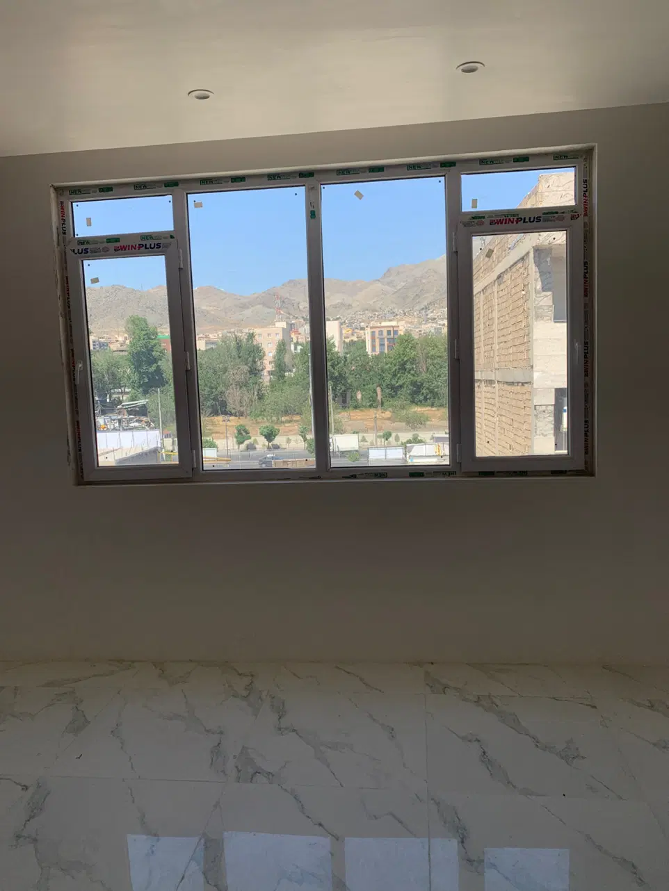فروش واحد نوساز ۱۳۰ متری و ۱۰۵ متری