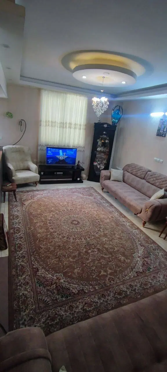 ۵۸ متر طبقه دوم پارکینگ دار