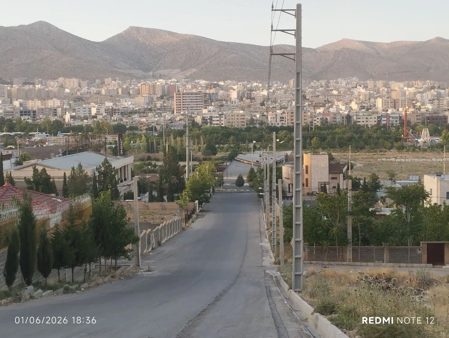 زمین ۱۰۰۰متری باغشهری صدرا
