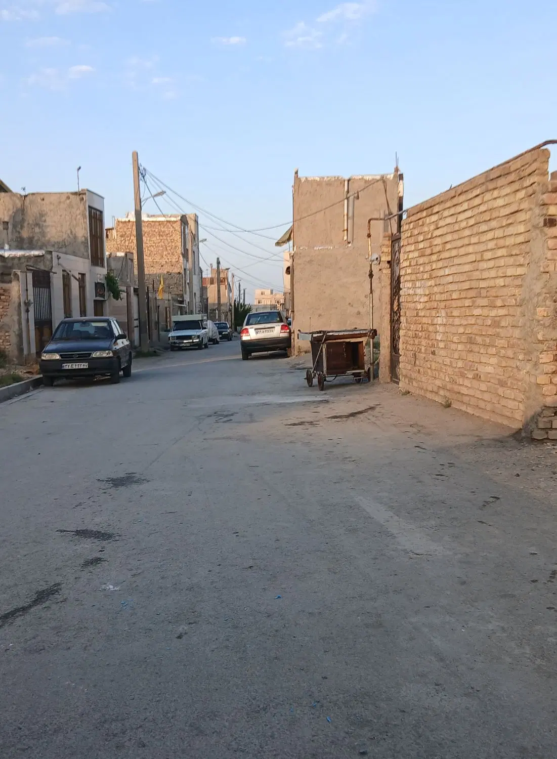 زمین چهار دیواری شده