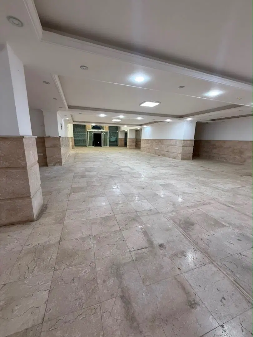 اجاره مغازه 400 متری در مرکز شهر نوشهر