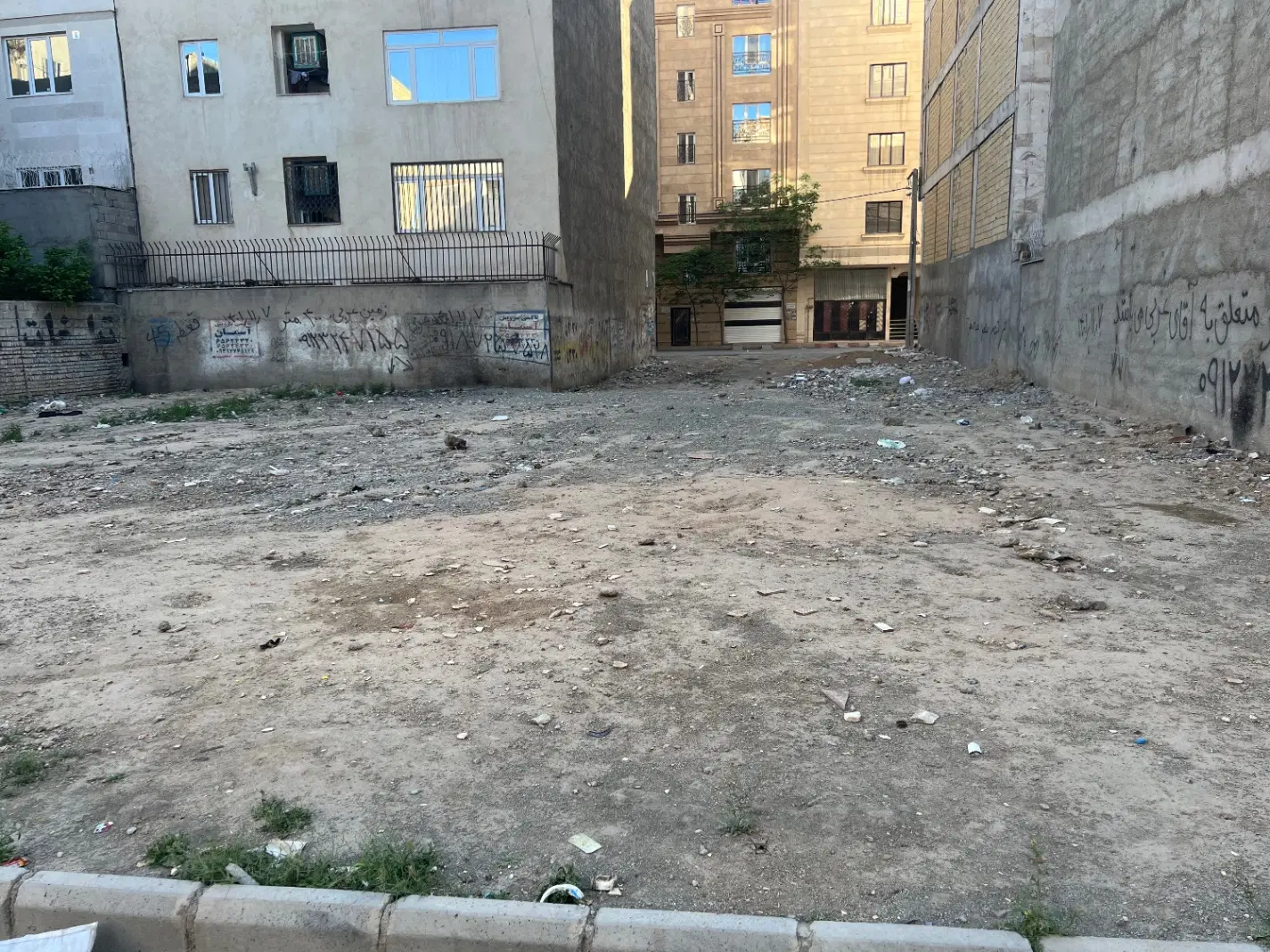 زمین خوش قواره