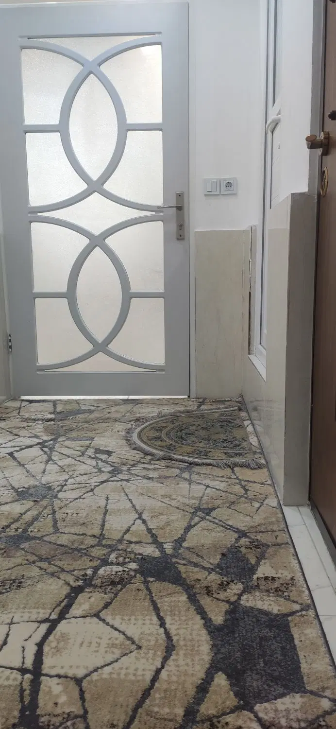 یک طبقه و بهارخواب دوشان