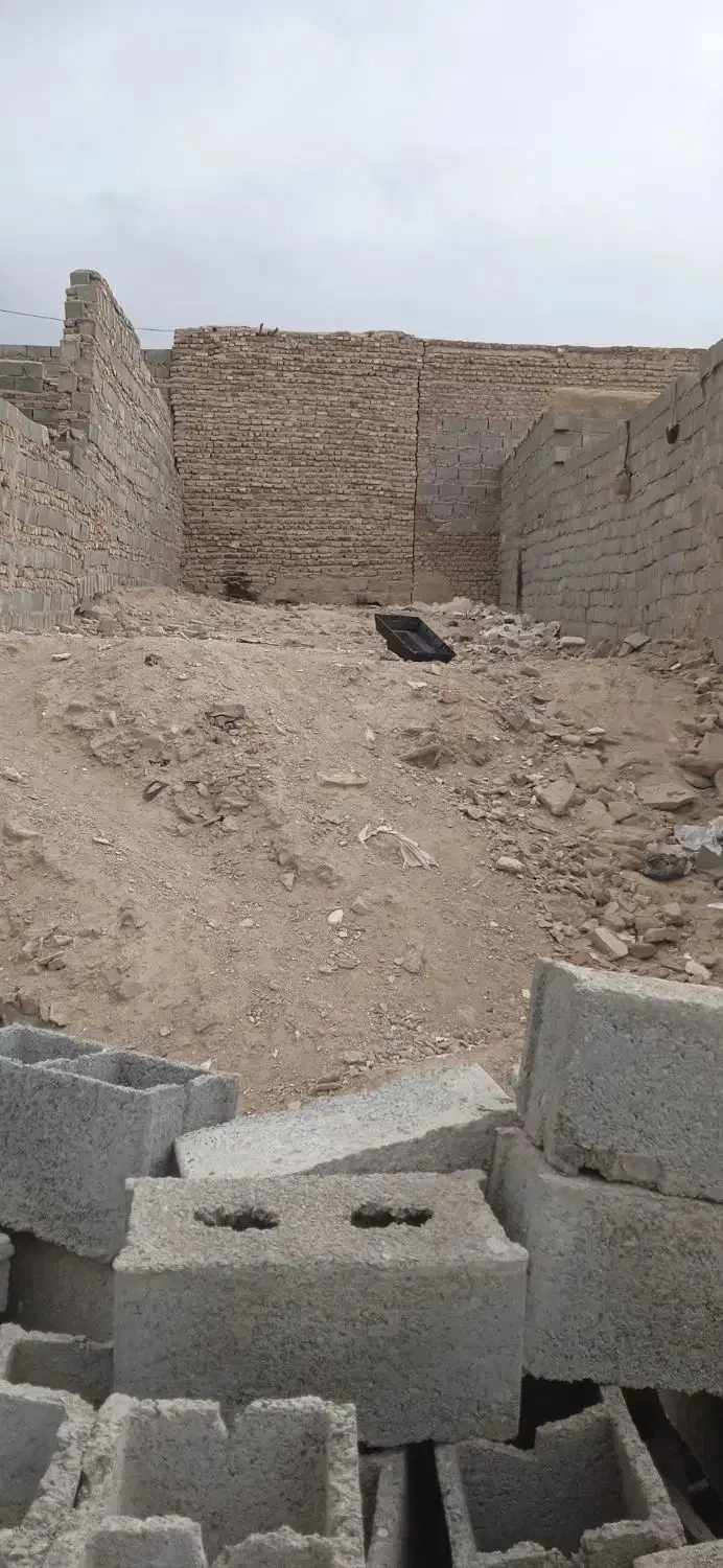 زمین فروشی