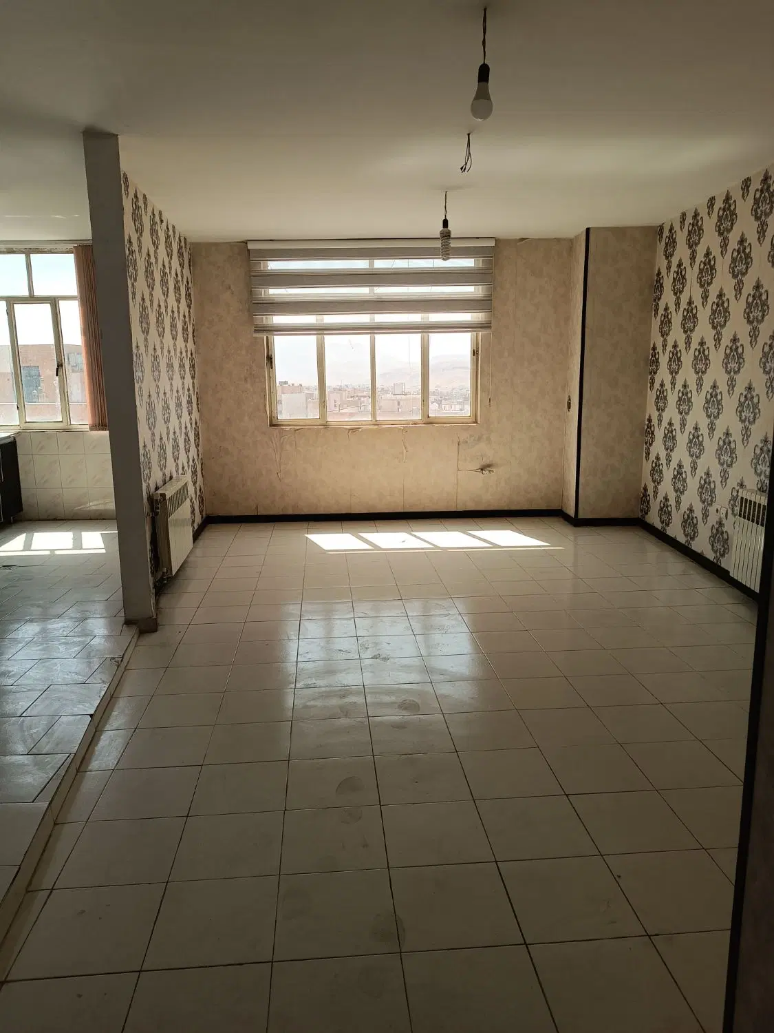 فروش آپارتمان ۳ خوابه ۱۸ واحدی خیابان فارابی