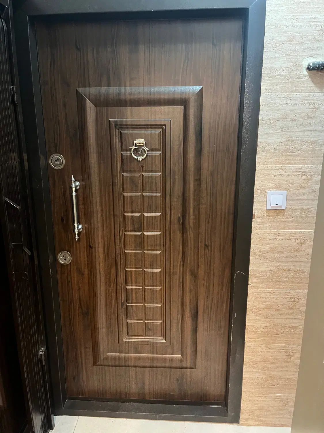 83متر واحد نوساز فول امکانات