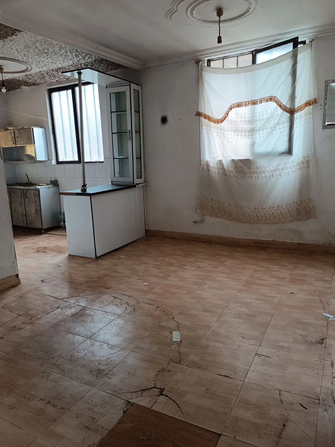 خانه اجاره _جماران _80متری _طبقه همکف