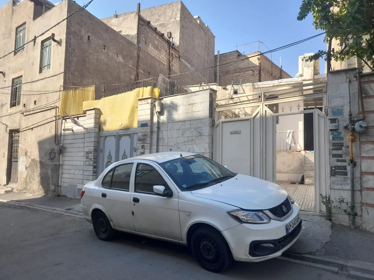 خانه ۱۰۰متر ویلایی با سند و جواز ساخت