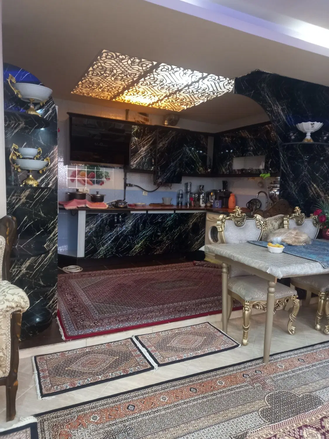 آپارتمان ۱۲۰ متری چهاراه حسینیه