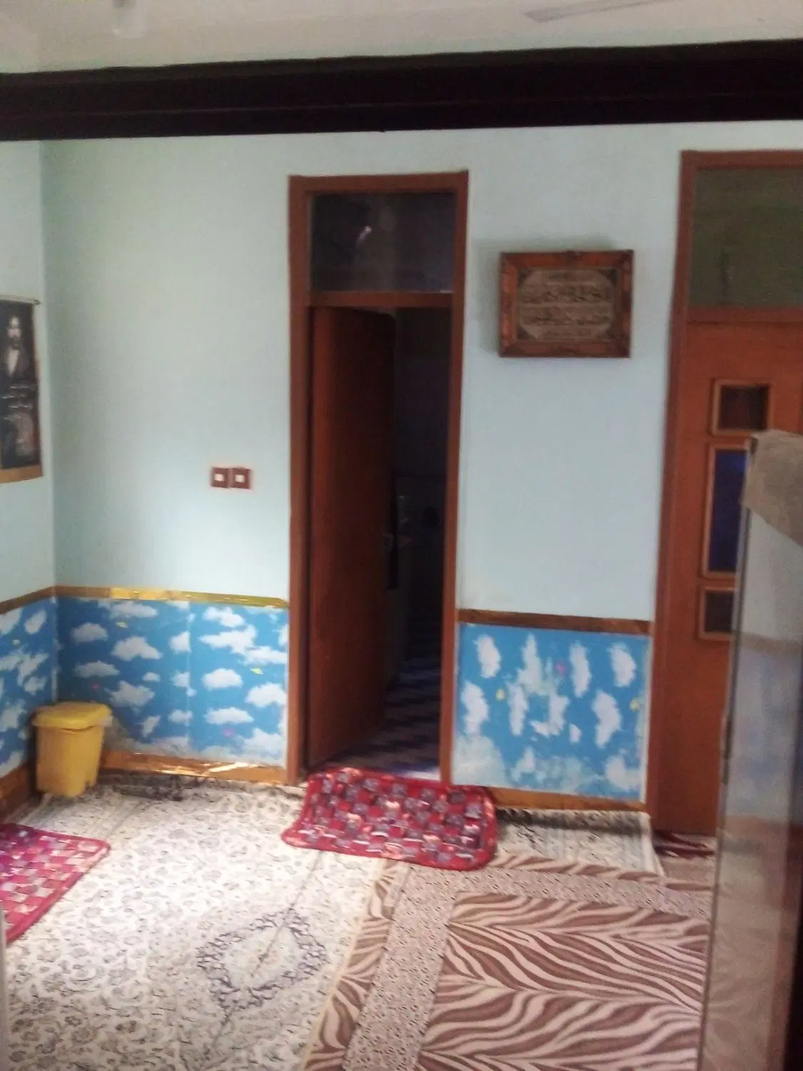 طالقانی جنوبی جنب تاکسی تلفنی عارف
