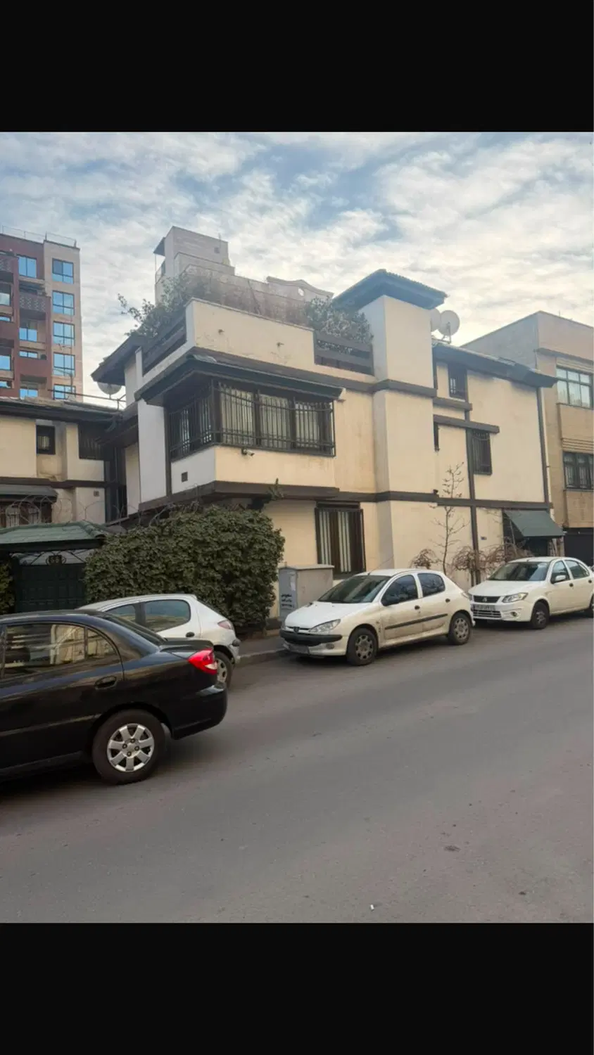 الهیه ۴۹۰متر سه نبش فروش یا تهاتر با آپارتمان بزرگ