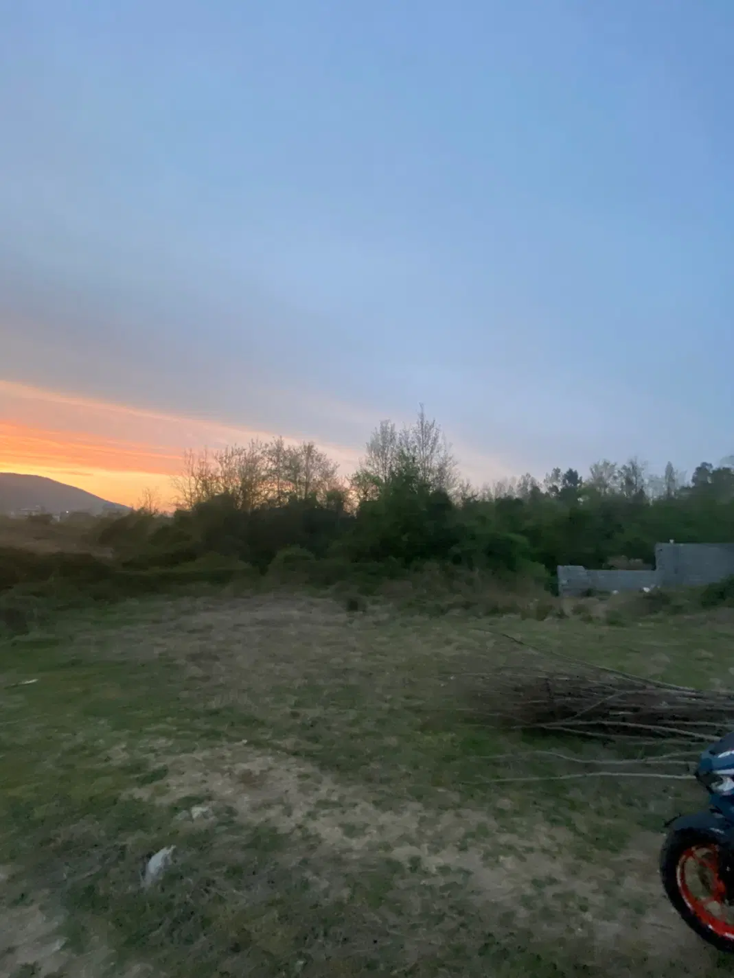 زمین به متراژ۳۸۵