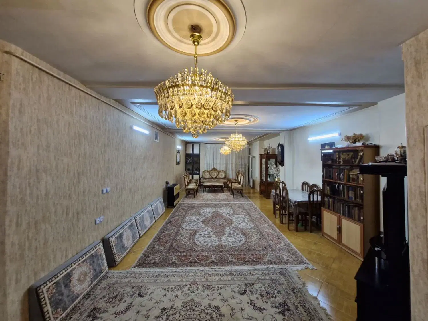 آپارتمان ۱۱۶ متر نادری شمالی زعفرانیه