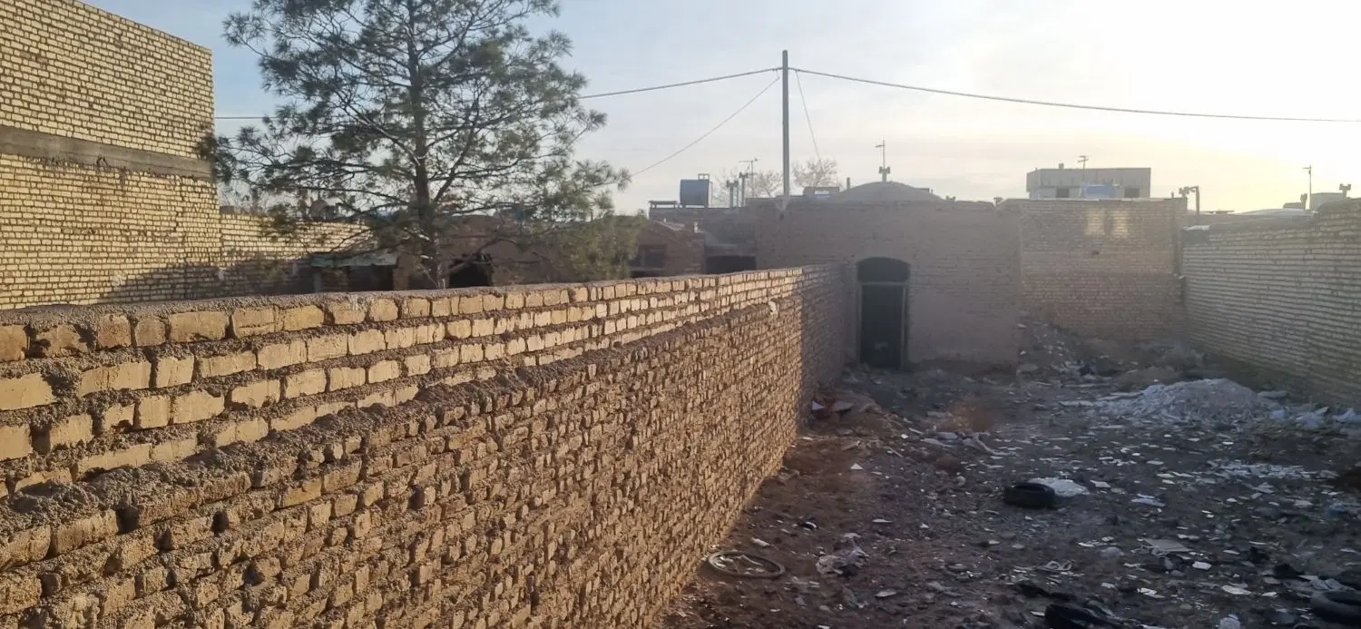 چهاردیواری با اتاق