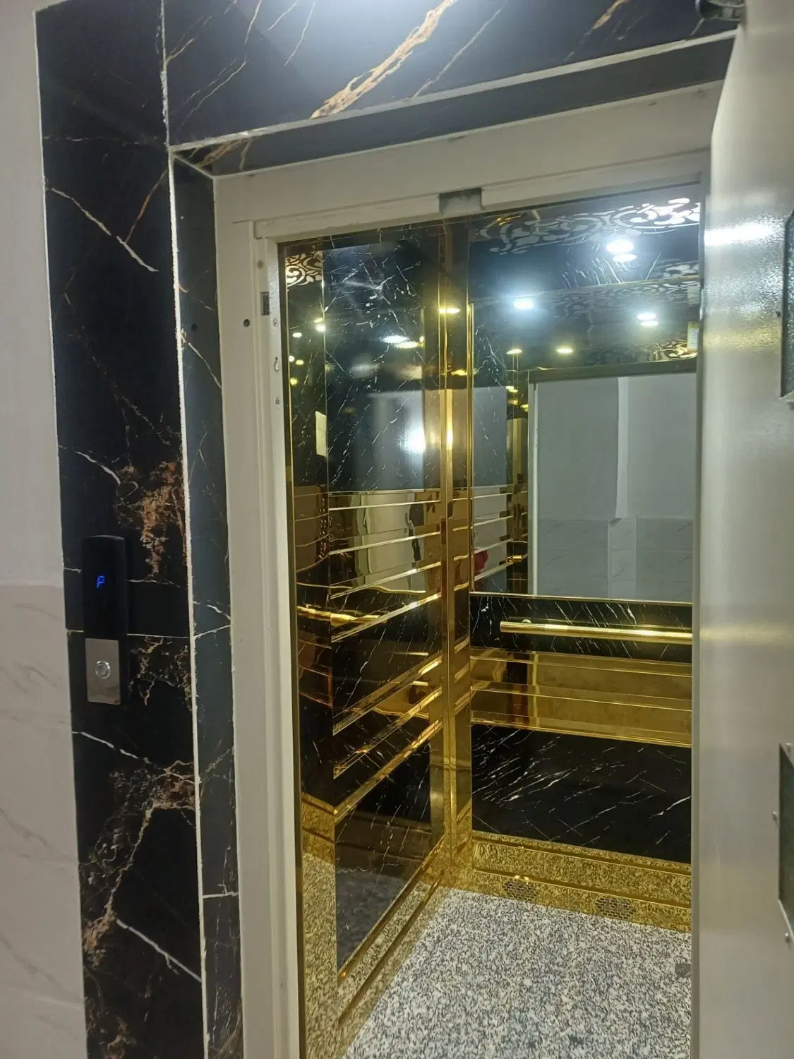 واحد ۱۴۵متری _ روبه نما_ نوساز
