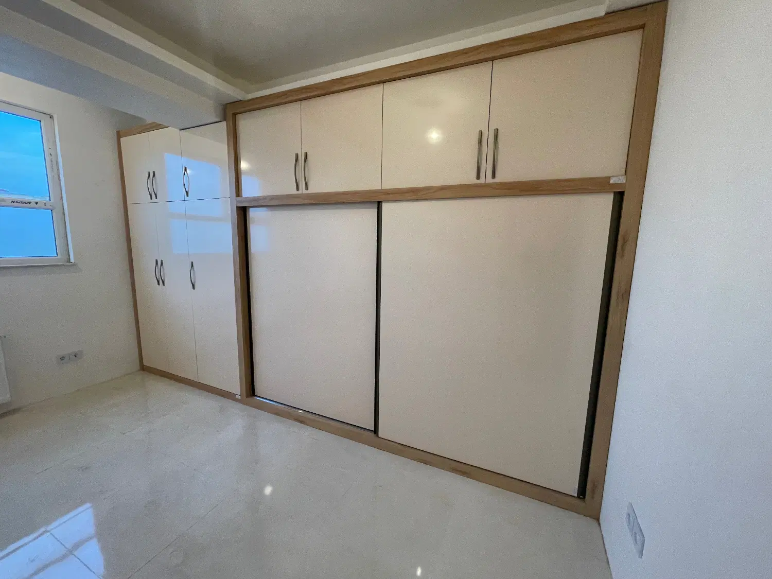 فروش آپارتمان نوساز زعفرانیه