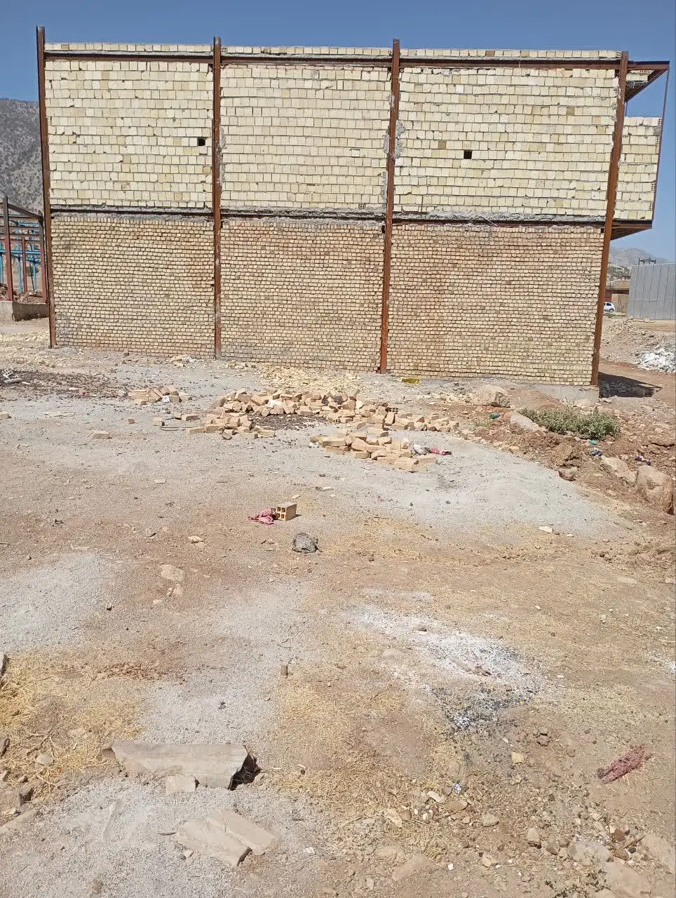 زمین مسکونی