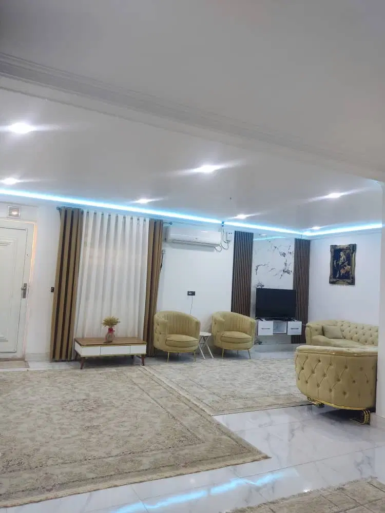 خانه طبقه بالا