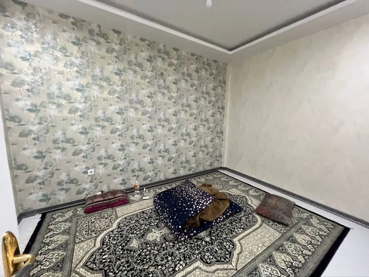 ۸۵مترطبقه۳ نوساز دونبش فول فلاحی۳۸