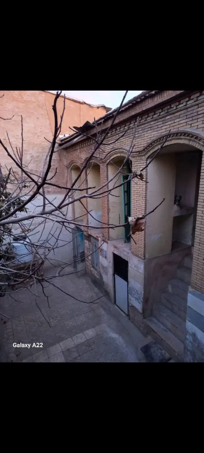 منزل سنتی واقع در  خیابان شاهزاده قاسم