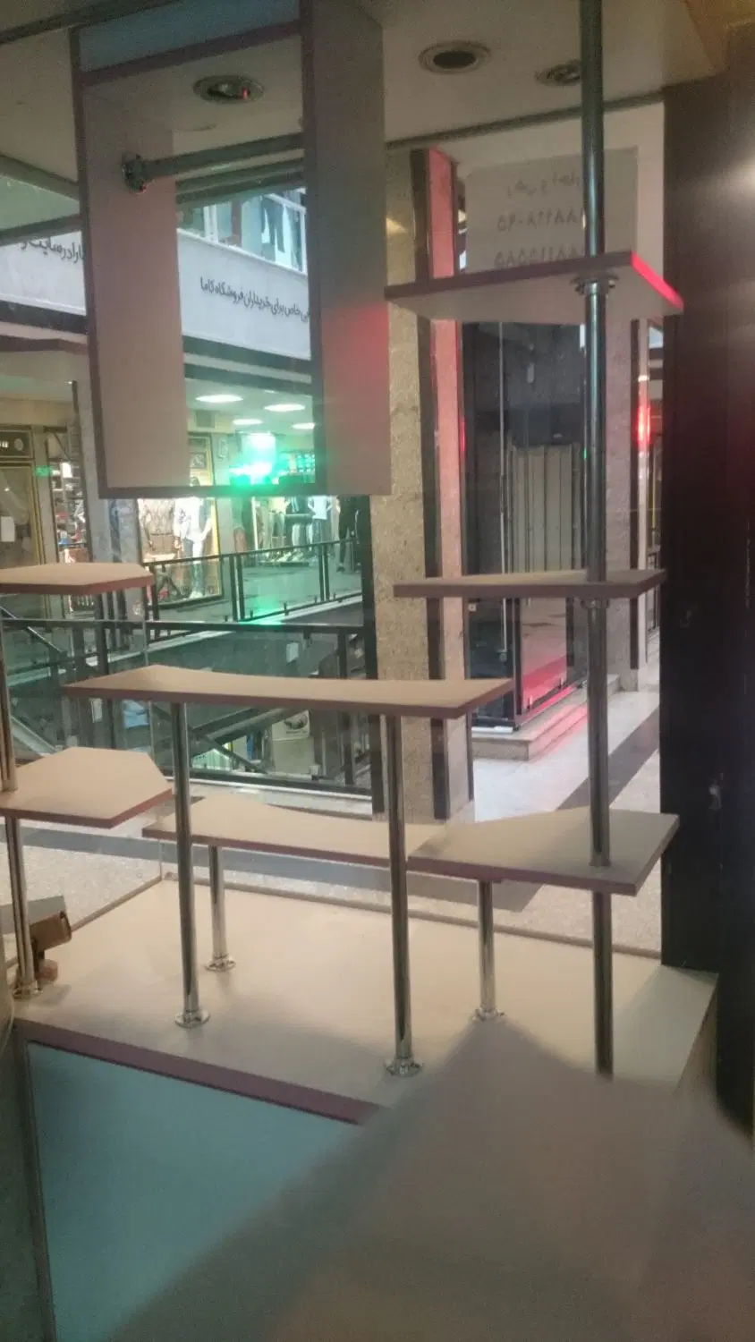 اجاره یا فروش مغازه ۸ متری پاساژ  الماس