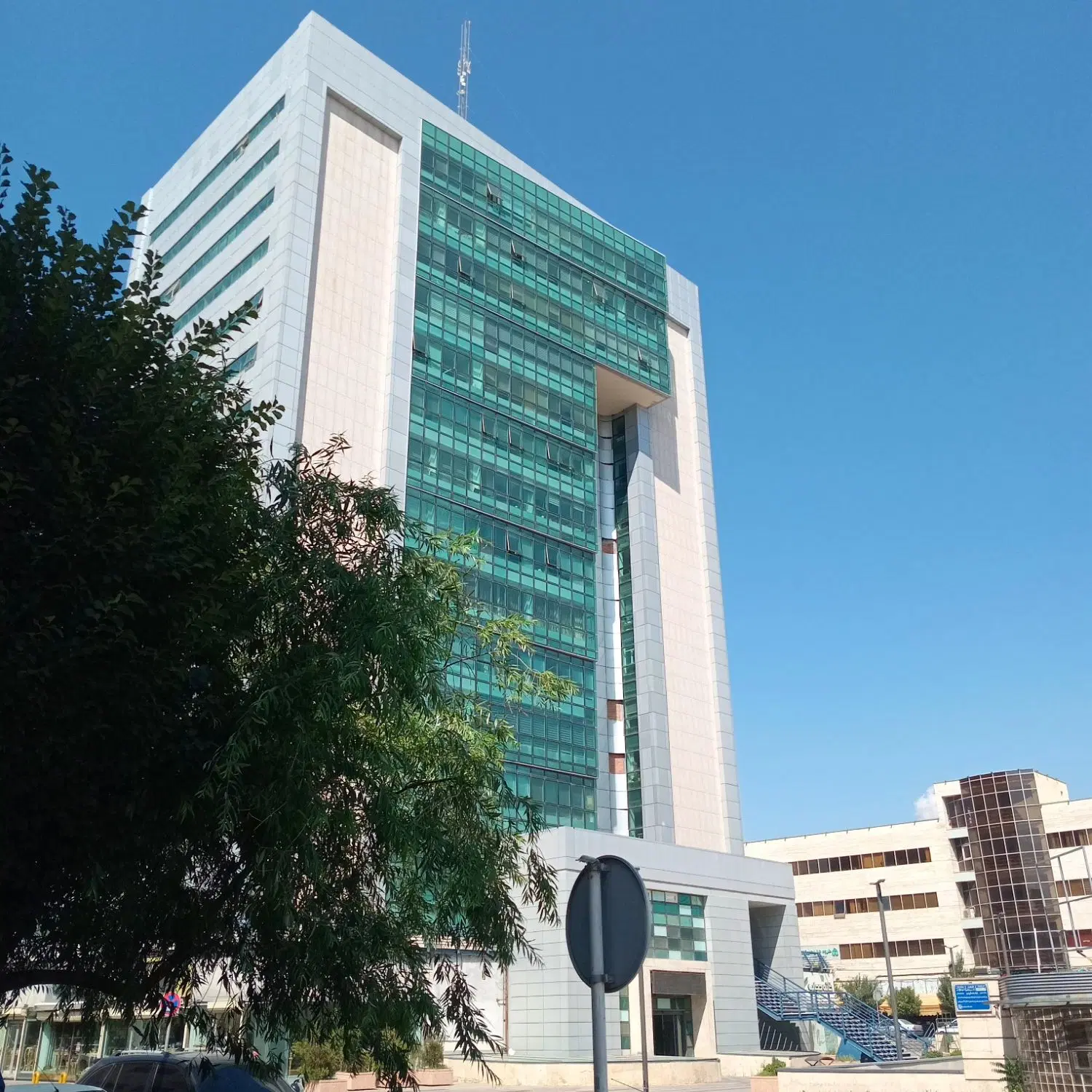 فروش خدماتی