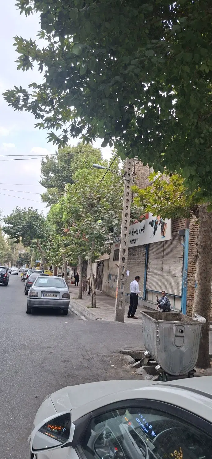 ۳۰۰متر کلنگی بهر اصلی با ۳ دهنه تجاری ((  فوری ))
