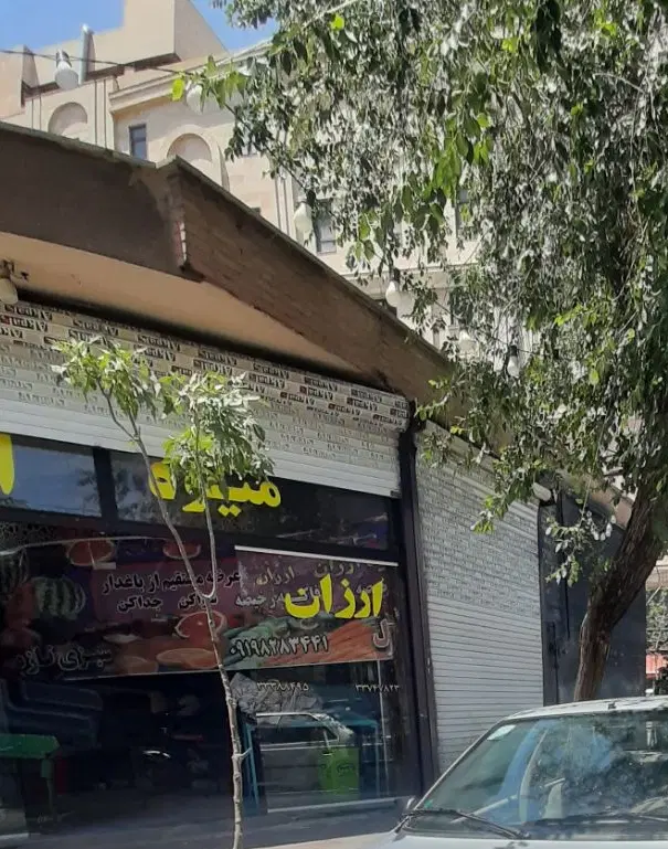 مغازه نبش ۲دهنه بینظیر منطقه عراقیها جنب هتل