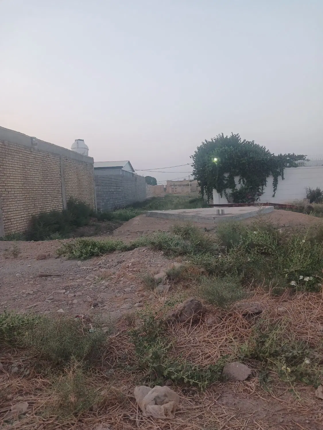زمین ۲۲۰ متری مسکونی در عباس اباد