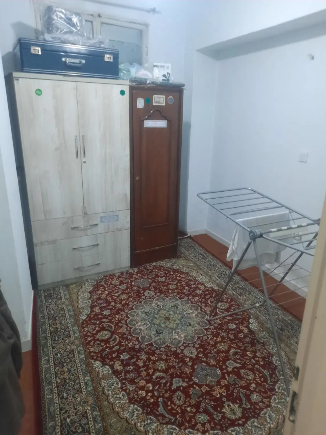 واحد ۴۲ متری نقلی