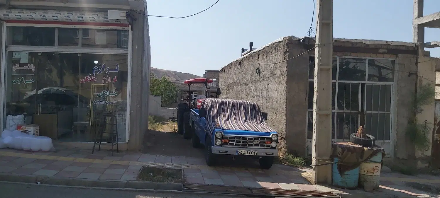 زمین سند دار مسکونی و تجاری