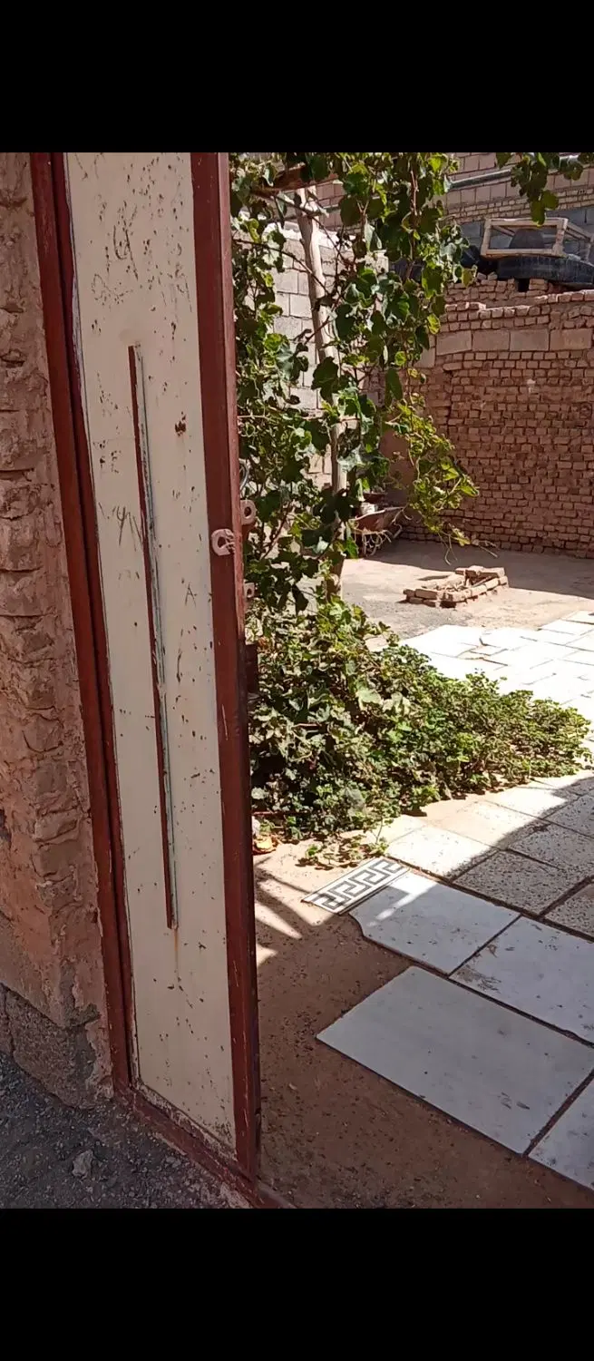 منزل مسکونی دررباط سرپوش