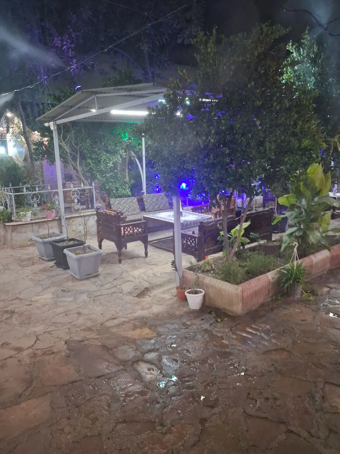 اجاره دو دهنه مغازه تجاری