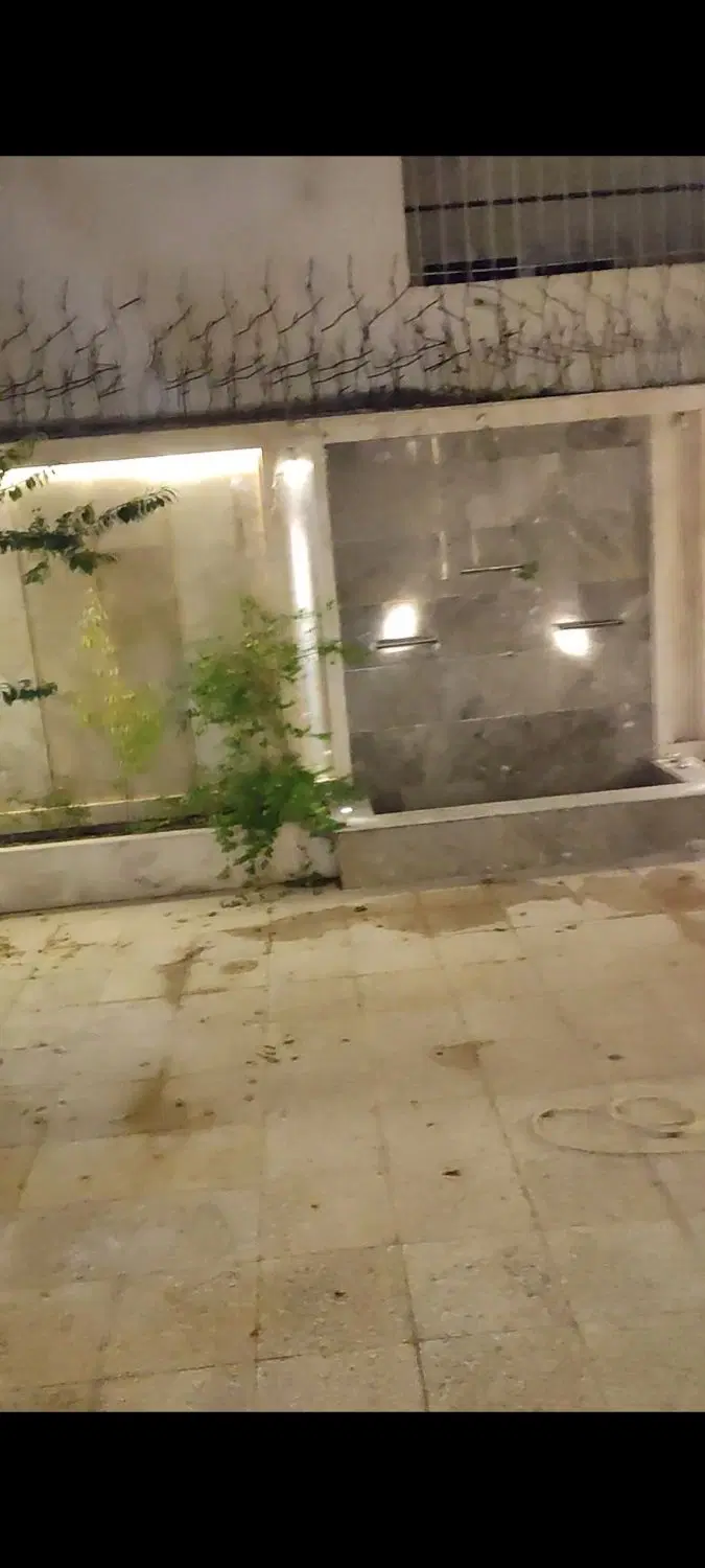 ویلایی ۲۲۰متر زمین ۱۲۰متر بنا