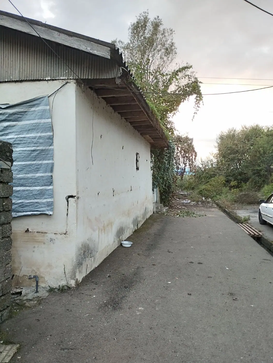 خانه ویلایی قابل بازسازی به متراژ 300متر رستمیان