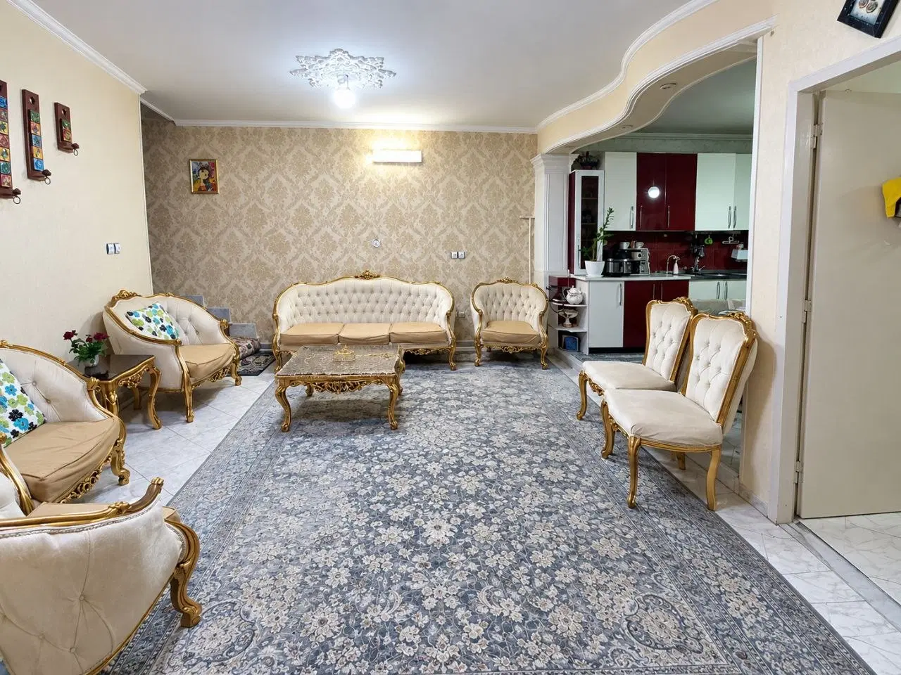 واحد ۸۰ متری خیابان عسجدی (باغ فردوس) فروش فوری