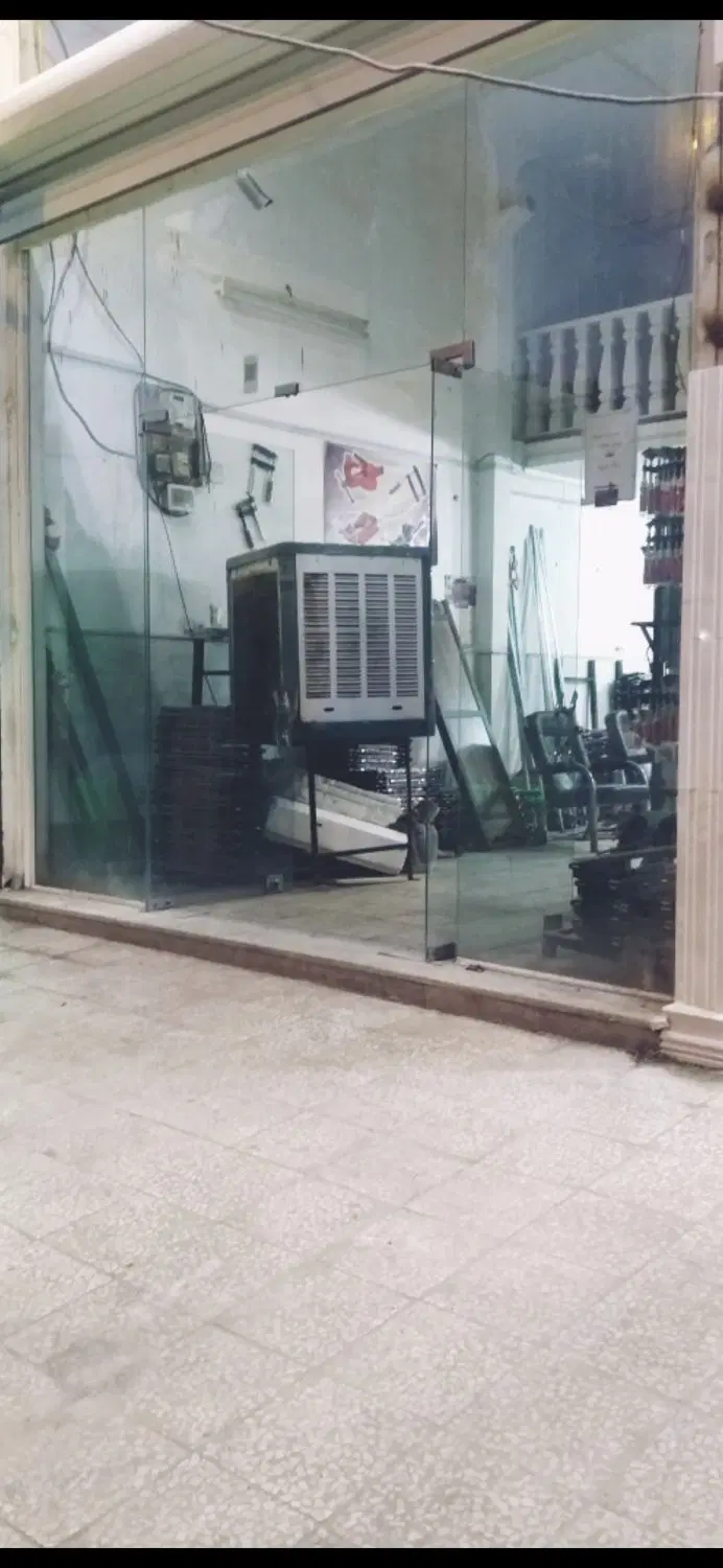 مغازه ۶۵ متری بورس خدمات خودرو