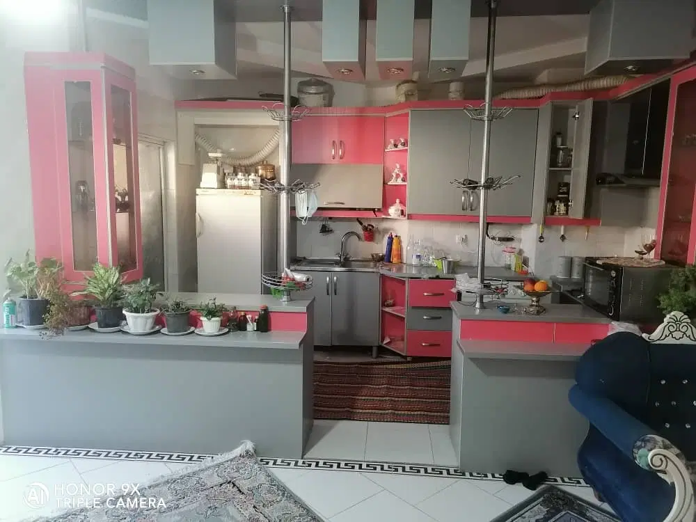 فاز 4 شمال دو خواب 81 متری