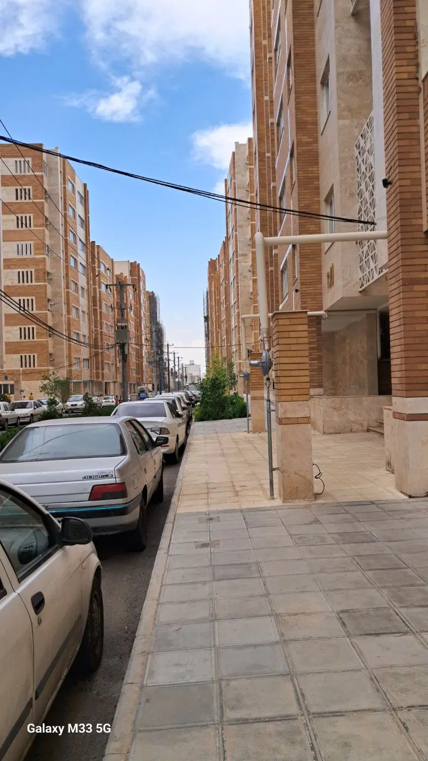 اپارتمان صفر در مجتمع طلاییه