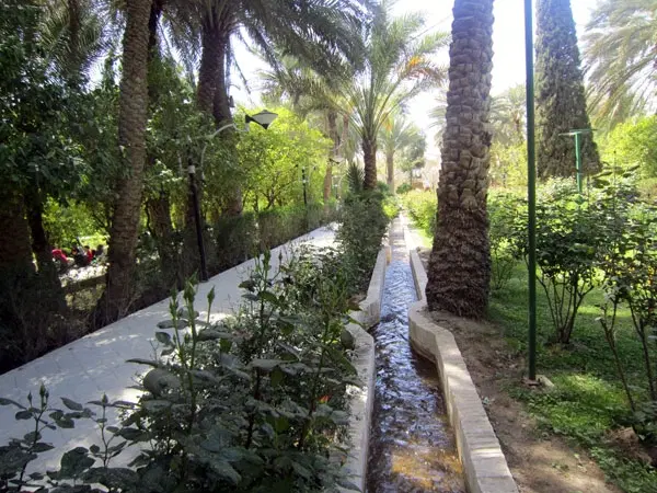 زمین حاشیه بلوار بهمراه تجاری
