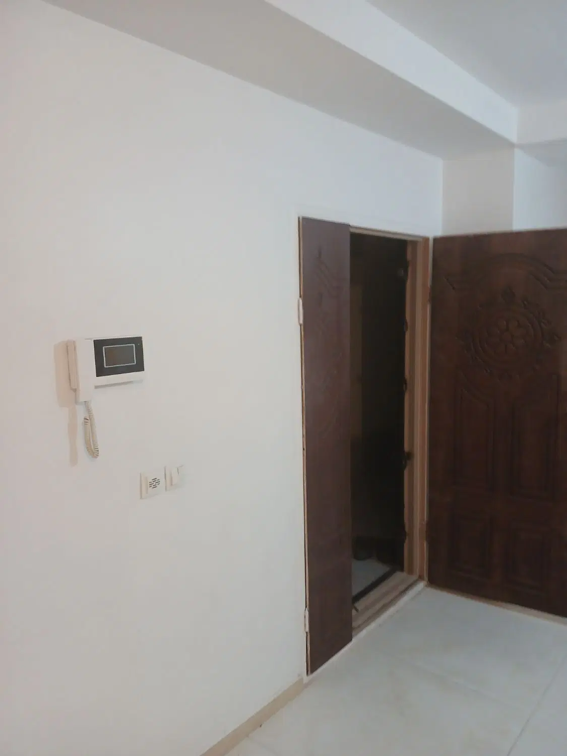 پروژه ی رنج و گنج فاز۵با پارکینگ اختصاصی و انباری