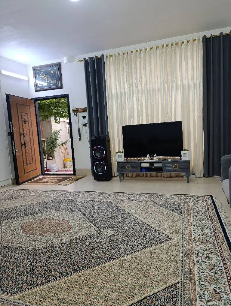 حیاط ویلایی فروشی