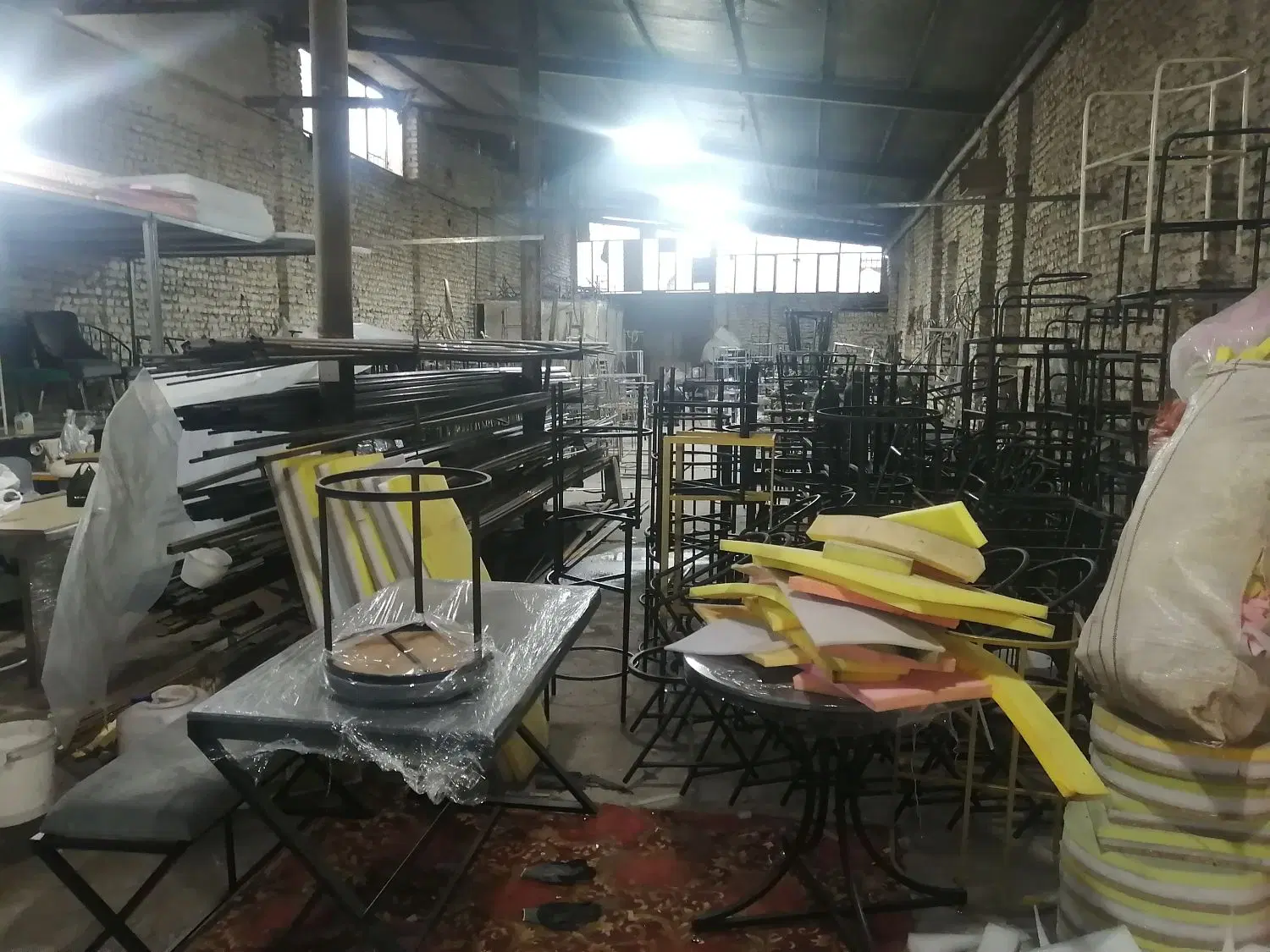 کارگاه در دهرود