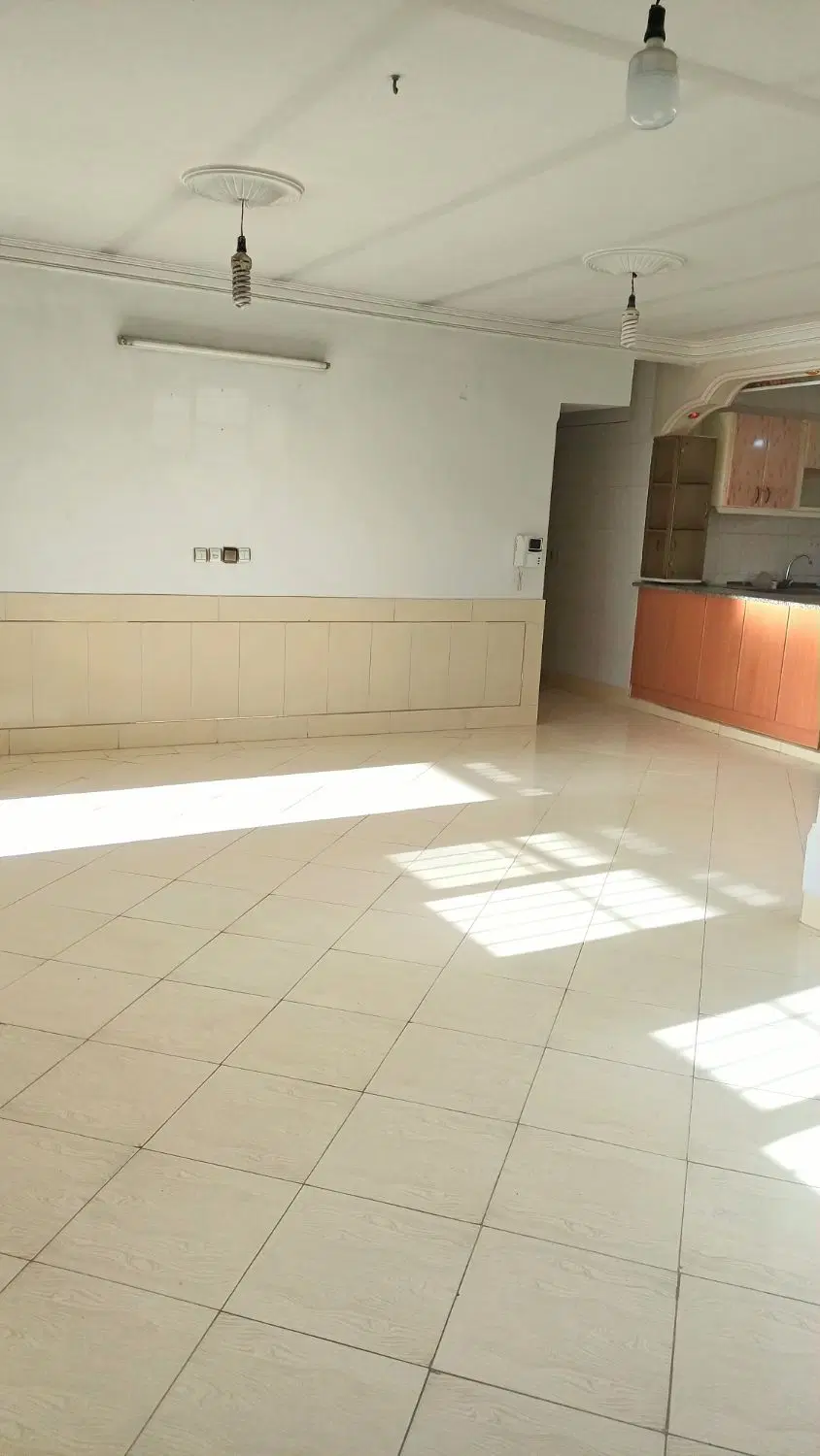 اجاره منزل بزرگ دل باز با تراس بزرگ زینبیه سودان