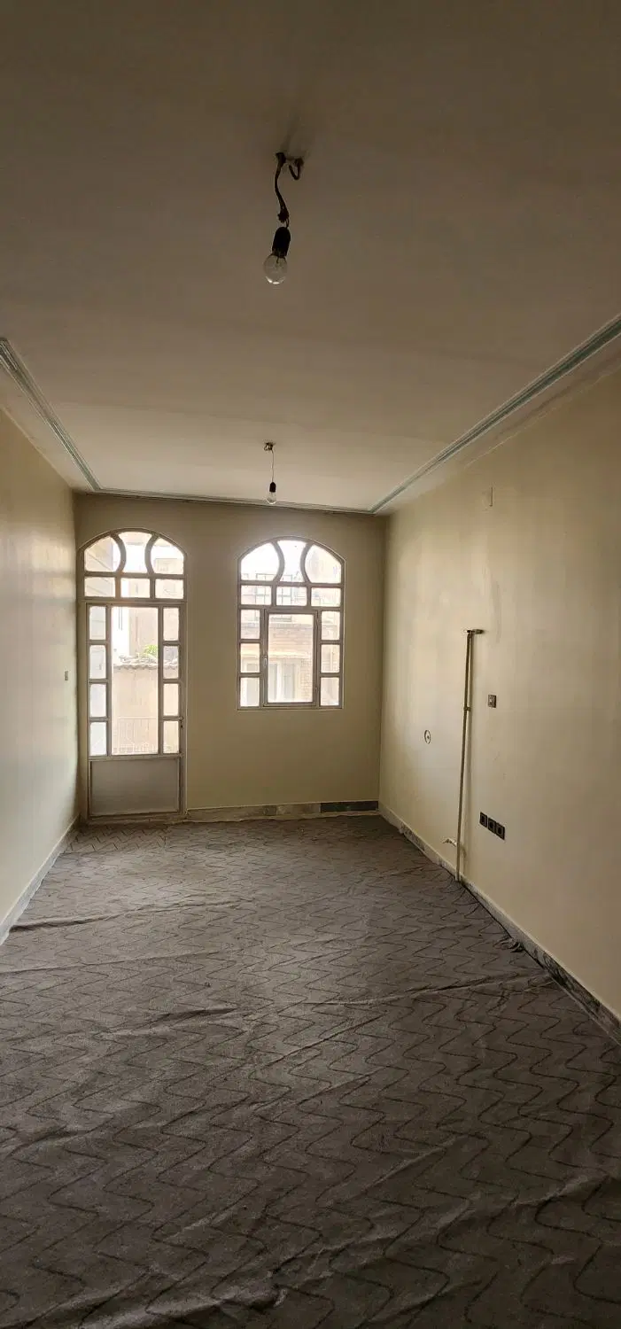 آپارتمان ۶۵ متری، تازه نقاشی، محله خوب