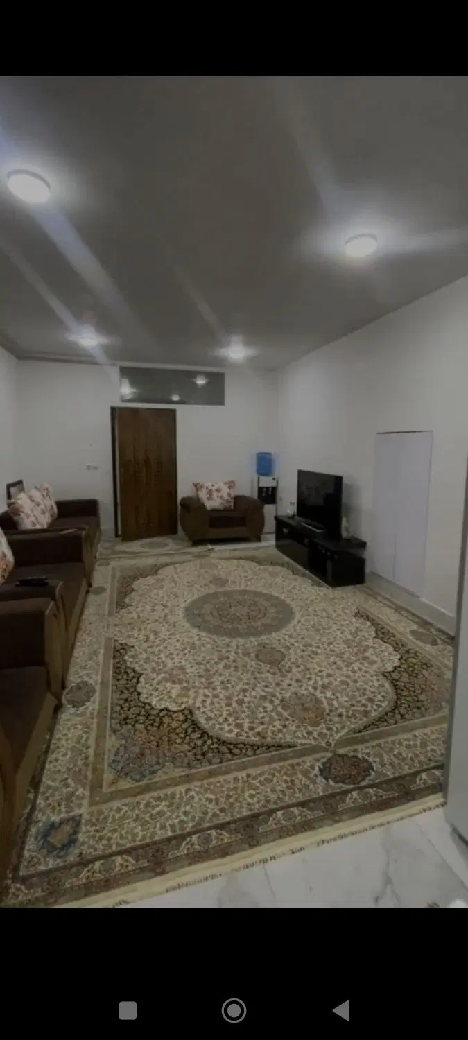اجاره خانه یک خوابه و پارکینگ دار