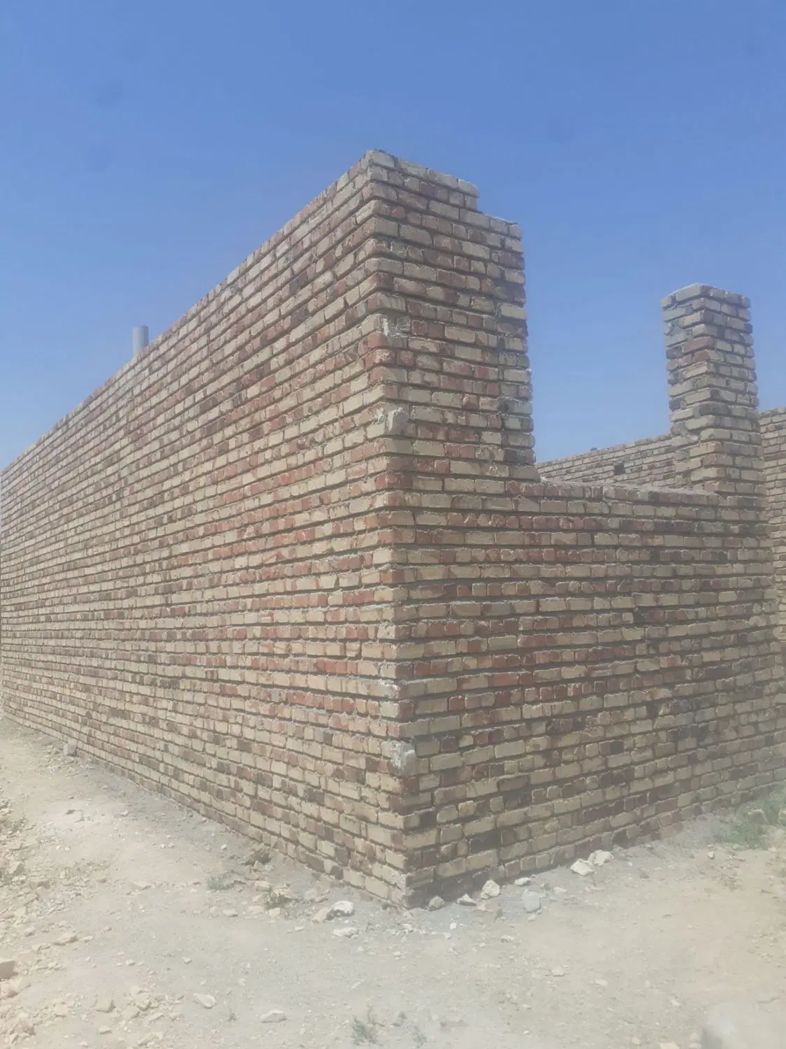 منزل نیمه کاره