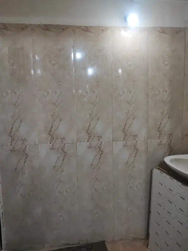 ساختمان طبقه پایین