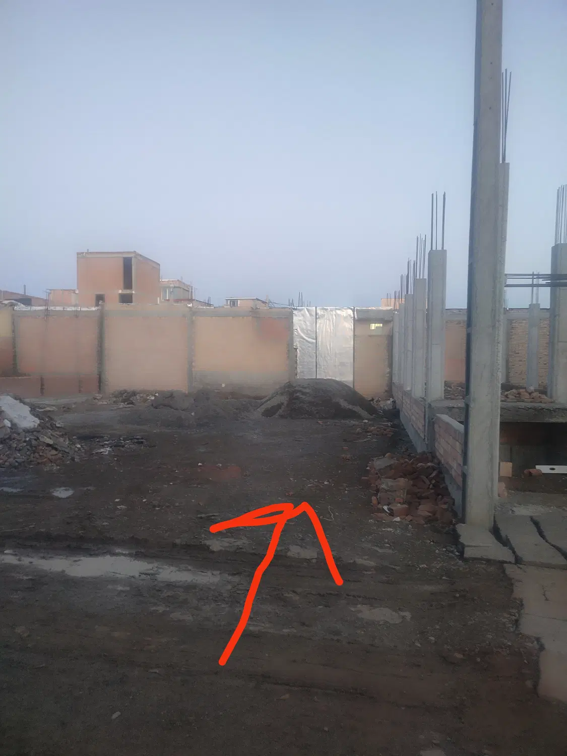 یک قطعه زمین ۵در۲۰ زمین مهدیزاده