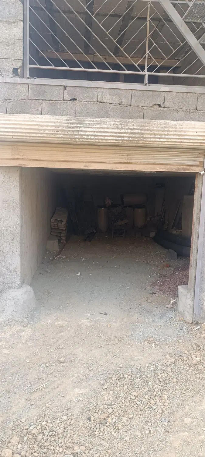 خانه نیمه کاره ننله